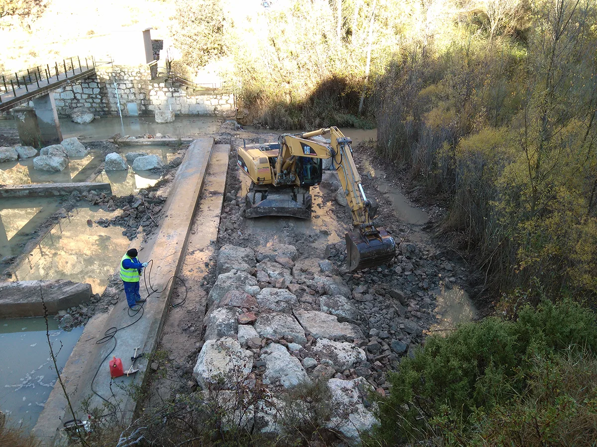 09. obras de remodelación de la estación de aforos nº 124 las torcas en el río huerva. tosos zaragoza 1