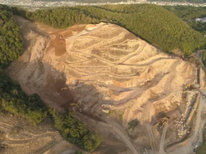 Topografía en construcción de parque fotovoltaico en Kurayoshi, Japón img 20191022 wa0013
